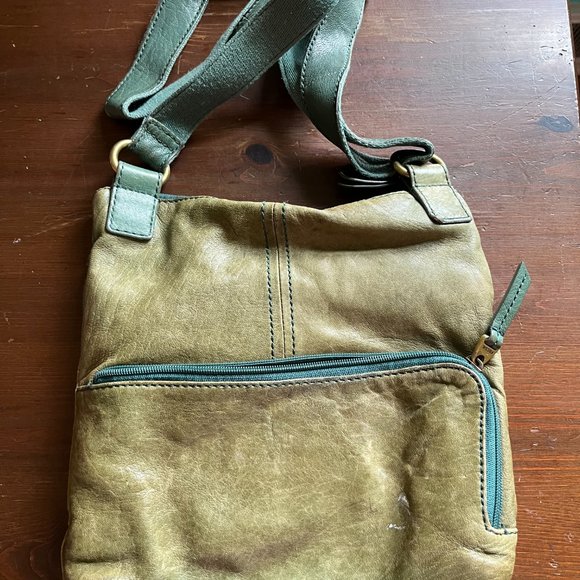 Fossil distressed leather purse greens 5 pockets - Picture 2 of 8